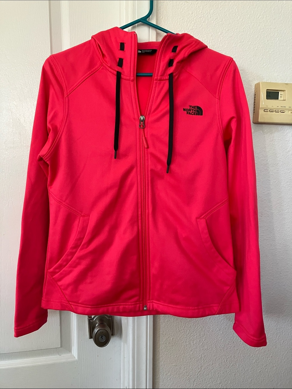The North Face Women’s Hot Pink Zip-Up Hooded Utility Jacket Size M